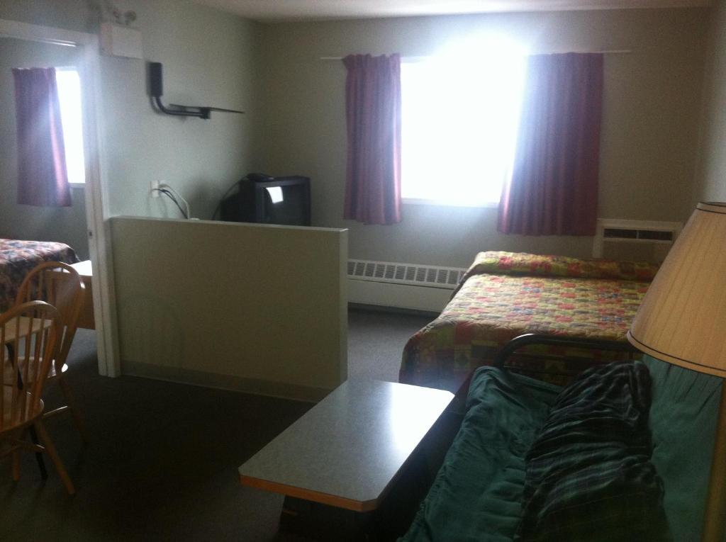 Raccoon Lodge Motel Sylvan Lake Cameră foto